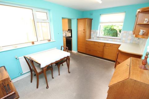 2 bedroom detached bungalow for sale, Gwendoline Drive, Leicester LE8