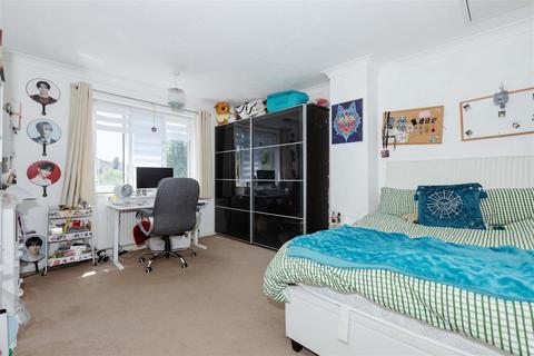 4 bedroom semi-detached house for sale, Raleigh Crescent, Goring-By-Sea