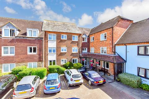 2 bedroom flat for sale, Henty Gardens, Chichester, West Sussex