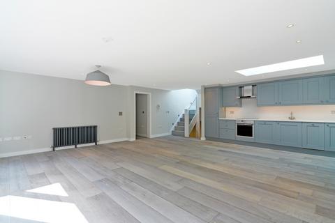 2 bedroom apartment to rent, St. Martin's Lane, Covent Garden, WC2N
