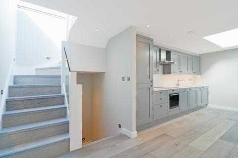 2 bedroom apartment to rent, St. Martin's Lane, Covent Garden, WC2N