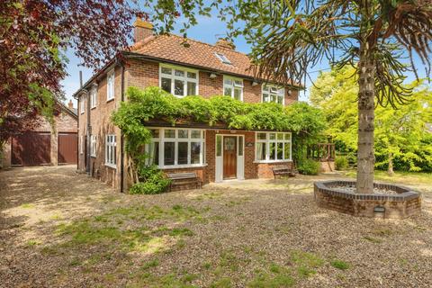 4 bedroom detached house for sale, Hackford Road, Wicklewood, Wymondham, Norfolk, NR18