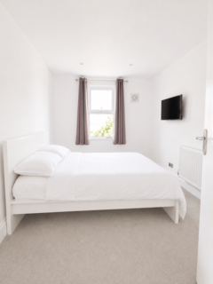 4 bedroom end of terrace house to rent, Buxton Road, E15