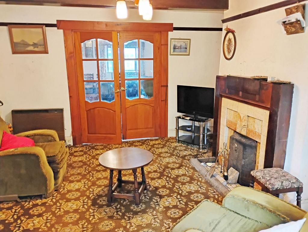 House in Preston - More