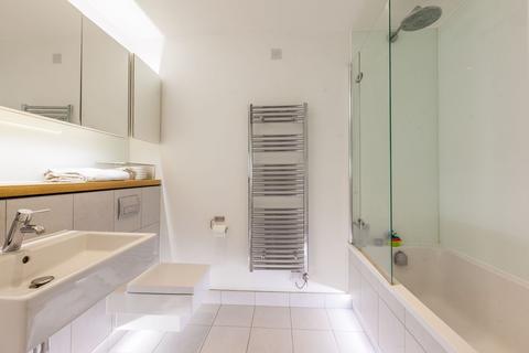 1 bedroom flat to rent, Leonard Street, Old Street, London, EC2A
