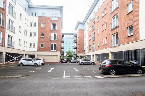 2 bedroom flat for sale, Elmira Way, Salford M5