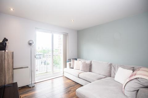 2 bedroom flat for sale, Elmira Way, Salford M5
