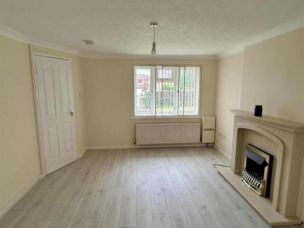 Broomy Close, Birmingham B34 - View 2