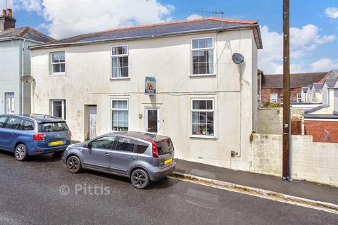 2 bedroom end of terrace house for sale, South Street, Ryde PO33