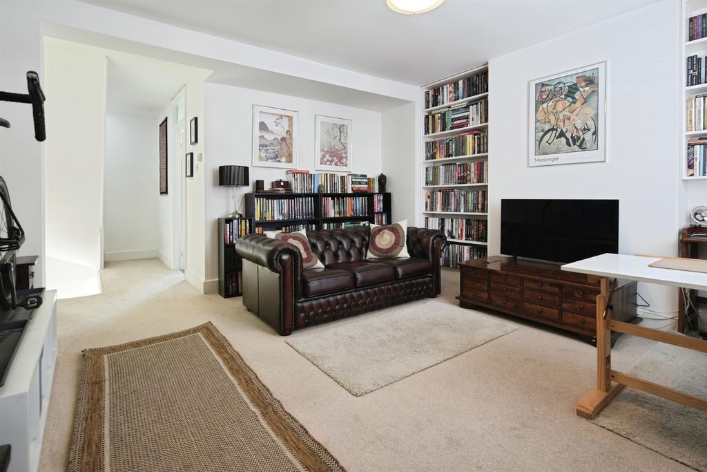 House in Brighton, Round Hill - View 2