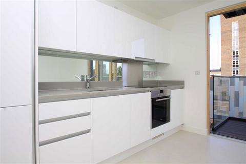 Studio to rent, Cobblestone Square, London E1W