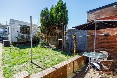 2 bedroom terraced house for sale, Cunningham Drive, Giffnock