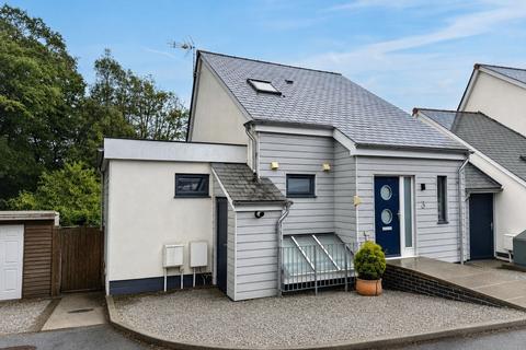 4 bedroom detached house for sale, Penmere Drive, Falmouth TR11