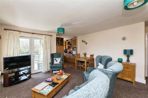 2 bedroom flat for sale, Russell Walk, Exeter, Devon, EX2