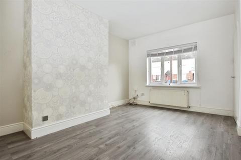 2 bedroom terraced house for sale, Sledmere Grove, Hull