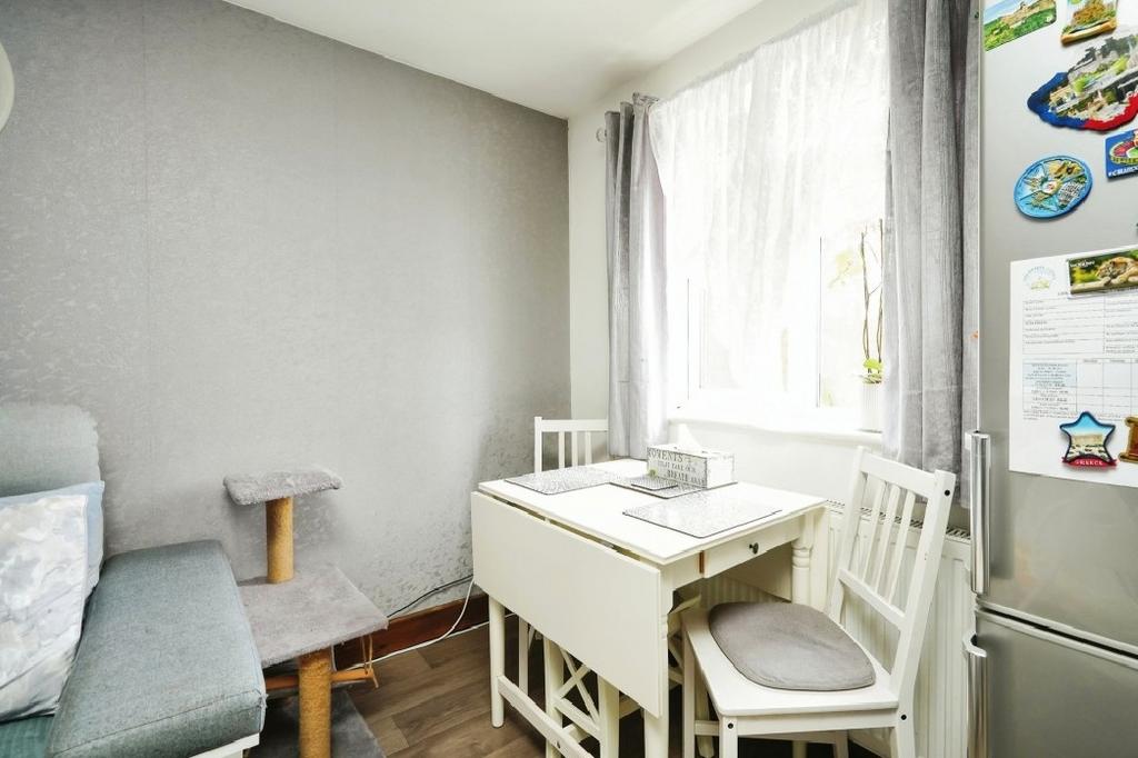 Apartment in Oxford, Littlemore - View 5