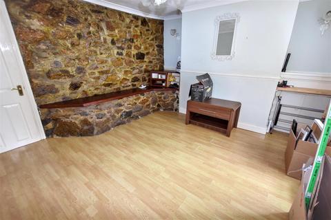 3 bedroom terraced house for sale, Tolcarne Street, Camborne