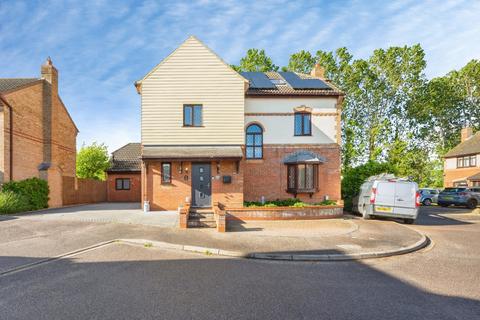 6 bedroom detached house for sale, Grovebury Court, Wootton, Bedford, Bedfordshire, MK43
