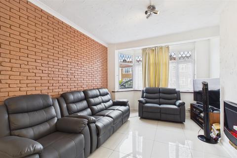undefined, Carisbrook Close, Enfield