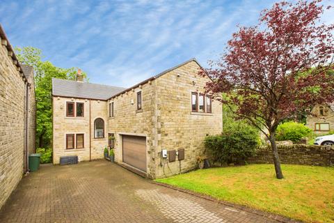 Detached house - April Gardens, Bradford, BD13