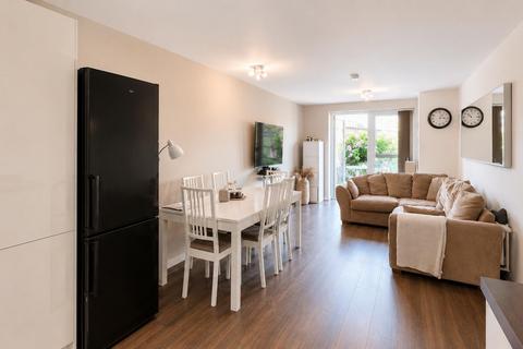 2 bedroom apartment for sale, Salisbury Road, Southall UB2