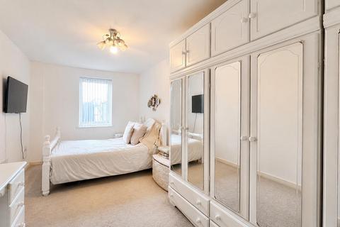 2 bedroom apartment for sale, Salisbury Road, Southall UB2