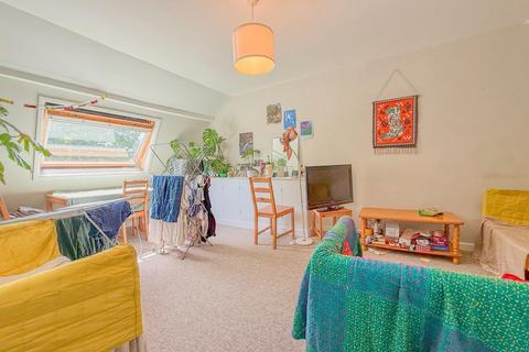 3 bedroom apartment to rent, York Place, Bristol BS8