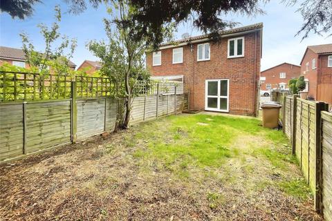 3 bedroom semi-detached house to rent, Branton Close, Luton, Bedfordshire, LU2