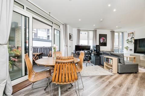 1 bedroom flat for sale, Ilford Hill, Ilford, IG1