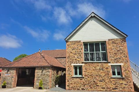 3 bedroom barn conversion to rent, Feock, Truro
