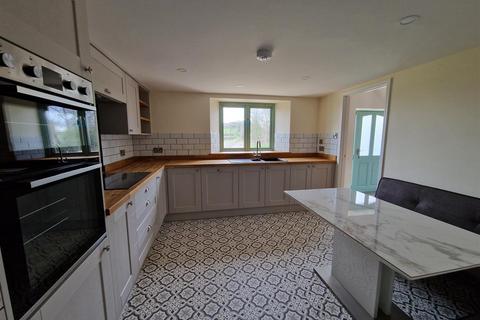 3 bedroom barn conversion to rent, Feock, Truro