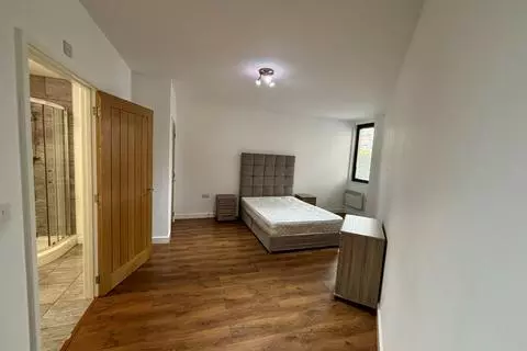 2 bedroom flat to rent – pohled 5