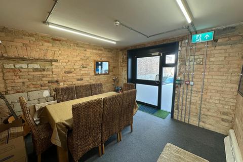 Retail property (high street) for sale, 910-910A Christchurch Rd Bournemouth BH7 6DL