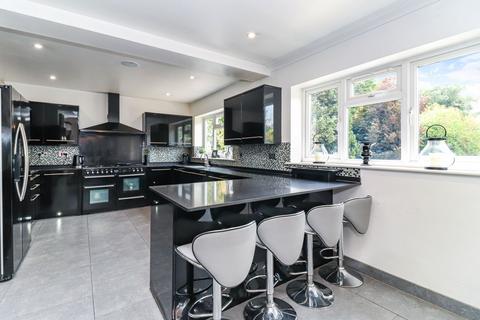 4 bedroom detached house for sale, Gallows Hill Lane, Abbots Langley, WD5
