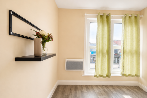 2 bedroom flat to rent, Telegraph Mews, Ilford IG3