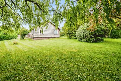 3 bedroom bungalow for sale, Coombe Road, Steyning, West Sussex, BN44