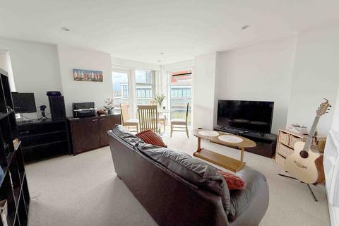 2 bedroom flat to rent, Altamar, Kings Road, SA1 8PY