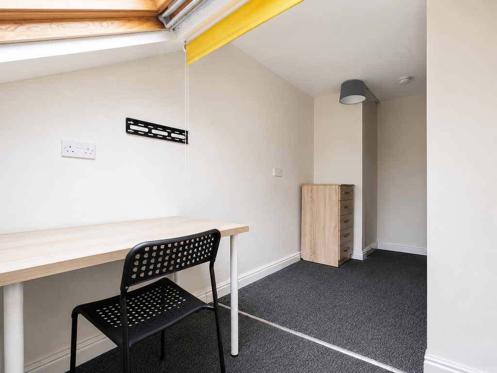 House in Birmingham, Selly Oak - View 2