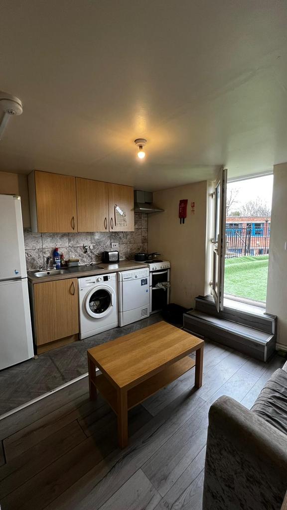 House in Birmingham, Selly Oak - View 5