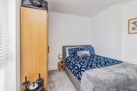 2 bedroom ground floor flat for sale, George Avenue, Glebe Farm, Milton Keynes