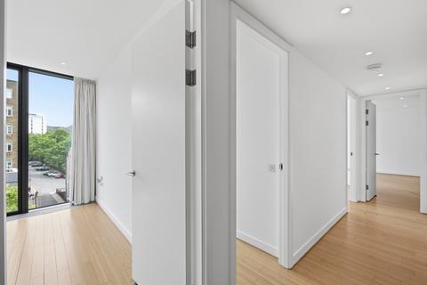 3 bedroom flat for sale, 31/21 Simpson Loan, Quartermile, Edinburgh, EH3