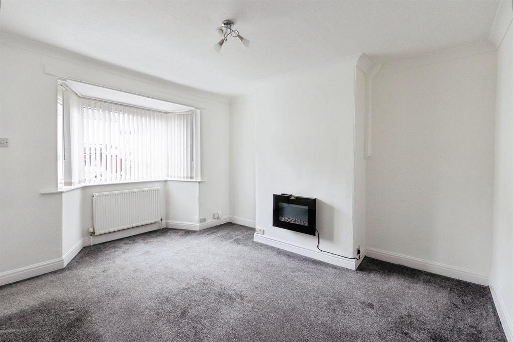 House in Leeds, West Yorkshire - View 2