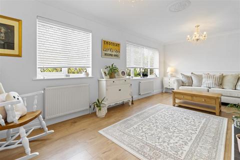 3 bedroom detached bungalow for sale, Manor Park Road, Hailsham