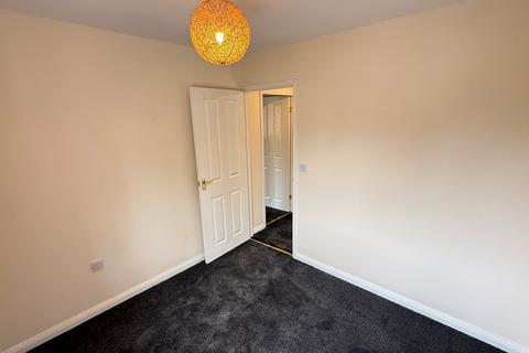 4 bedroom detached house to rent, Manor Way, Bolton-upon-Dearne, ROTHERHAM
