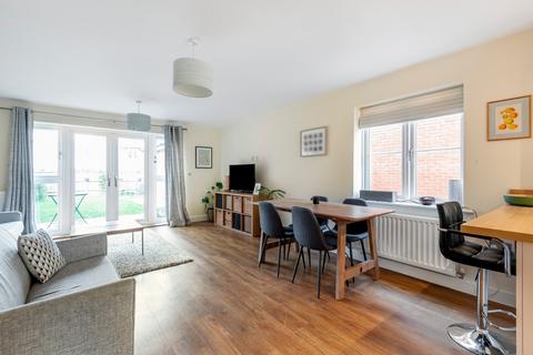 3 bedroom detached house to rent, Wokingham RG40