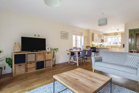 3 bedroom detached house to rent, Wokingham RG40