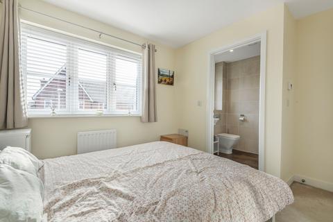 3 bedroom detached house to rent, Wokingham RG40
