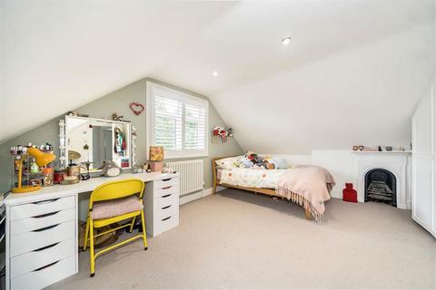 4 bedroom detached house for sale, Charlton Lane, London SE7