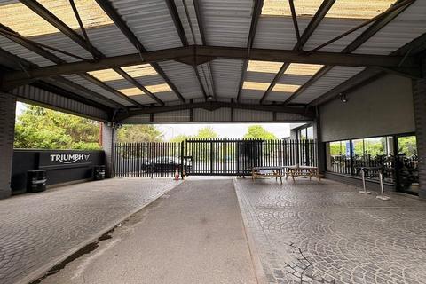Showroom to rent, 492 Birmingham Rd Bromsgrove B61 0HS