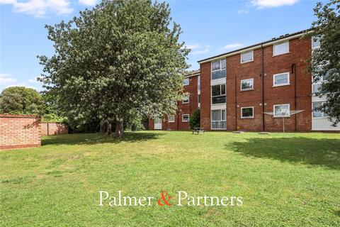 undefined, Rembrandt Grove, Essex CM1